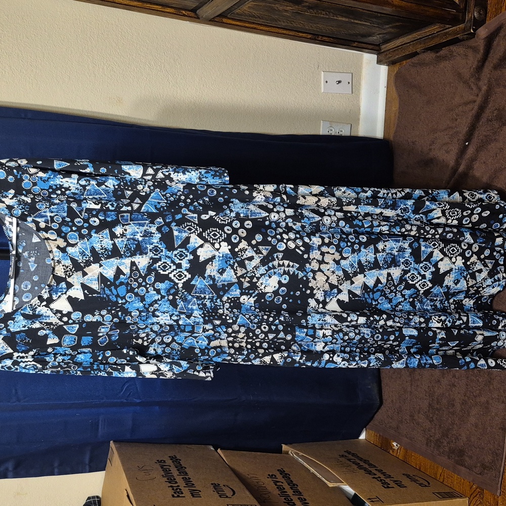 Nina Leonard dress